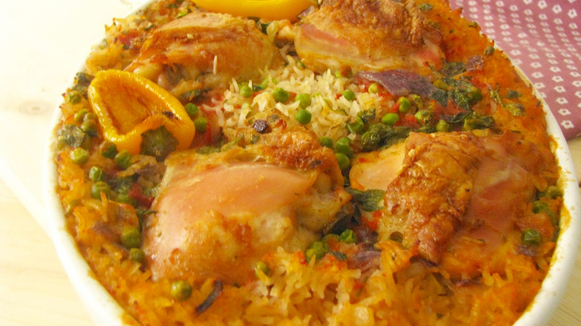 Pilaf s kuřecím masem  uvařeným v polévce