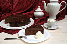 Sacher dort