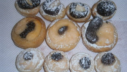 Svatební koláčky - nekynuté, Větší koláčky průměr 3 cm, menší 2 cm