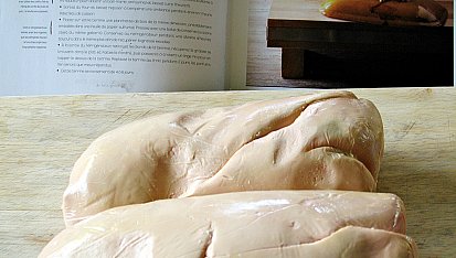Terinka z kachních jater s konfitovaným kachním stehnem, Kachní játra (foie gras) před upravením