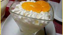 Tvarohový pohár s mandarinkami