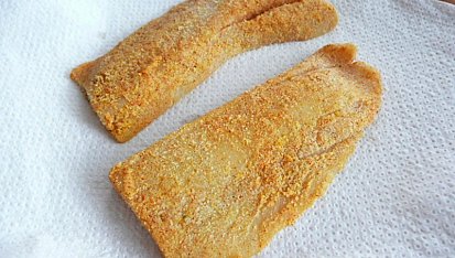 Bezlepková mořská štika v rýžové krupičce(bez vajec), připravené filety