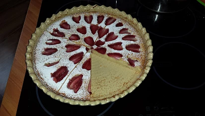 Bleskový kefírový koláč s ovocem, Bleskovy s jahodama