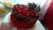 Čokoládový dort s mascarpone krémem a jahodami