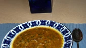 "Dršťková" polévka z kuřecích žaludků