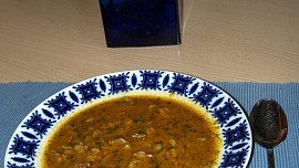 "Dršťková" polévka z kuřecích žaludků