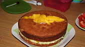Krémový dort s ovocem