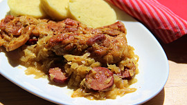 Kuřecí pečené na kedlubnovém zelí