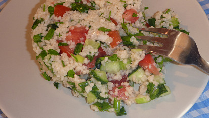 Kuskusový salát - tabbouleh