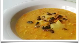 Polévka z červené čočky (Mishka)