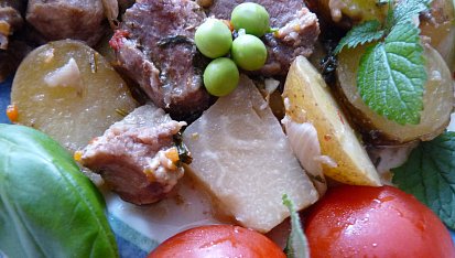 Pomalené plecko na zelenině a bylinkách