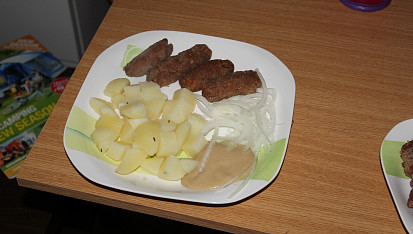 Sýrové čevabčiči