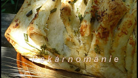 Trhací chlebík (Pull Apart Bread)