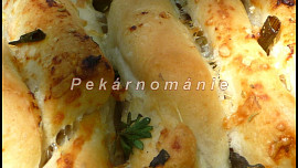 Trhací chlebík (Pull Apart Bread)