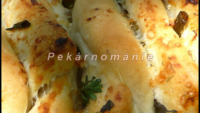 Trhací chlebík (Pull Apart Bread)