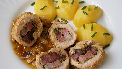 Vepřové závitky s játry nebo s uzeným bůčkem, Vepřové závitky plněné uzeným bůčkem