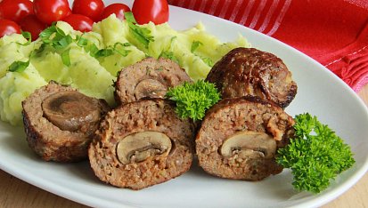 Žampiony v koulích z mletého masa