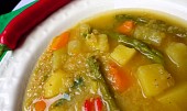 Zeleninová polévka s červenou čočkou a zázvorem