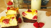 Brownies kombinovaný s malinovo-syrovym koláčom