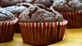 Cuketové muffiny s kakaem