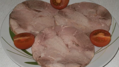 Domácí šunka z vepřového plecka