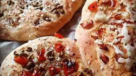 Focaccia podle Emanuele Ridi (Italský chléb)