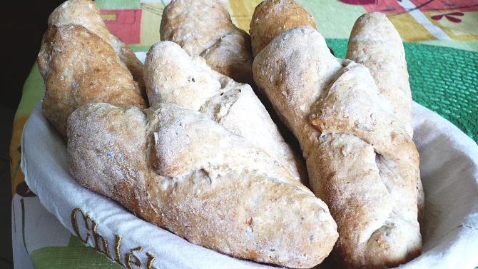 Grahamové rohlíky s ovesnými vločkami