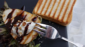 Grilované hrušky s čokoládovo-balsamicovou redukcí a krémem z gorgonzoly