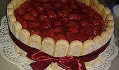 Jahodový dort s cukrářskými piškoty