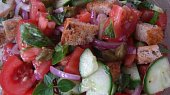 Panzanella, přidala jsem kapary