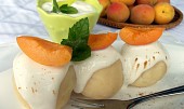 Rychlé meruňkové knedlíky bez kynutí (z odpalovaného těsta)