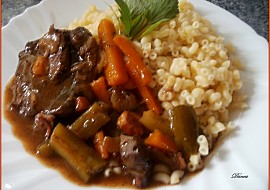 Sladkokyselé osso buco s kouřovým aroma