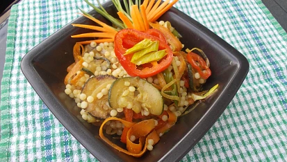 Tarhoňa se zeleninou a tofu