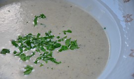 Žampionová polévka s Hermelínem a tymiánem