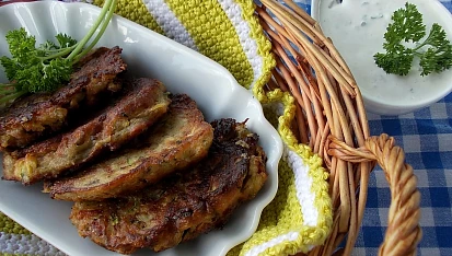 Žampionovo-cuketové lívanečky s nivou