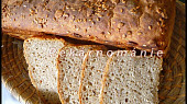 Žitno-pšeničný (90/10%) chleba se sezamem