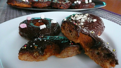 Bezlepkové jablečné donuty