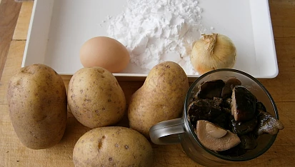 Bramboráčky s hříbky