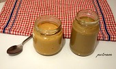 Domácí ořechová a semínková másla (Domácí oříšková máslíčka - blíž k lžičce arašídové, vedle slunečnicové)