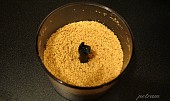 Domácí ořechová a semínková másla (Výroba arašídového másla - fáze 1)
