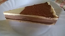 Dort ze tří druhů čokolády