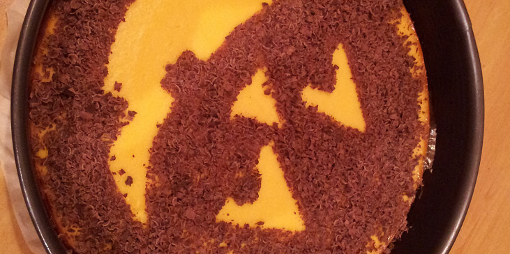 Halloweenský dýňový koláč (halloweenské zdobení)
