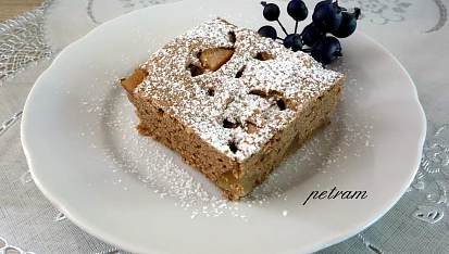 Hruškový koláč s teffovou moukou bez lepku, mléka a vajec
