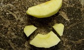 Kořeněné jablečné mušličky (Velikost jablka upravíme dle velikosti kolečka)