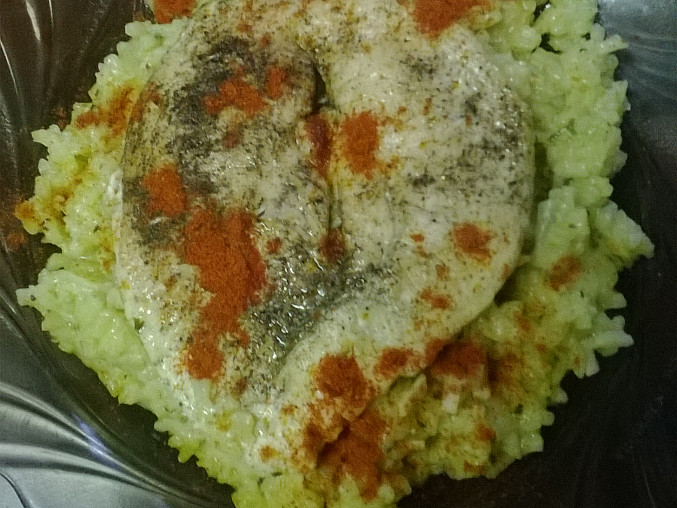 Pečená kuřecí prsa s mandlovou rýží