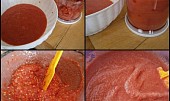 Rajčatové pyré s pečeným česnekem