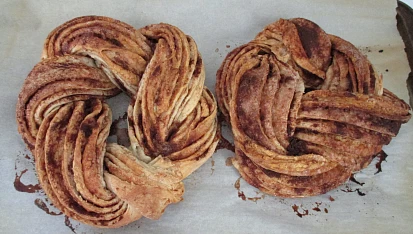 Skořicový pletenec (Estonský kringel)