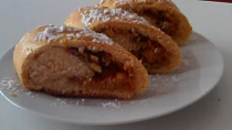 Závin - med a ořechy