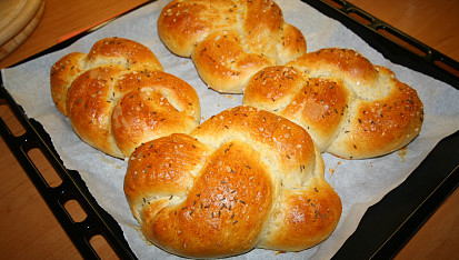 Babiččiny "startovací" žemličky (jinak housky)
