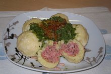 Bramborové koule s uzeným masem